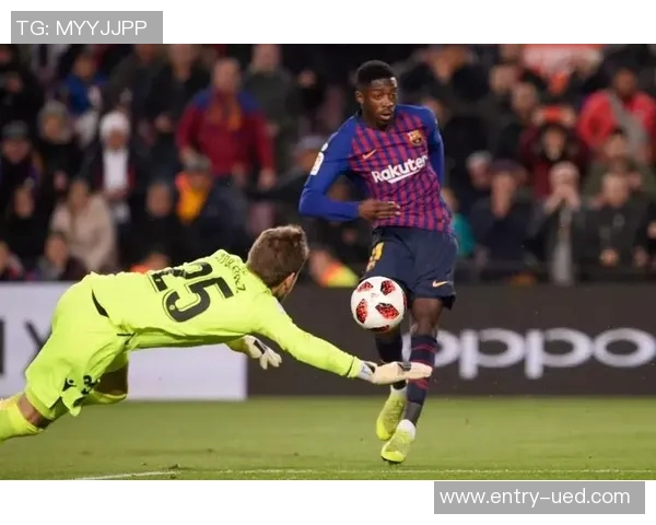 登贝莱禁区内华丽过人精彩挑射破门再添一球助力球队逆转胜利